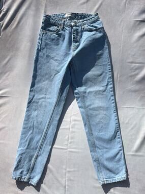 We The Free Size 26 Light Wash High Rise Slim Fit Jeans